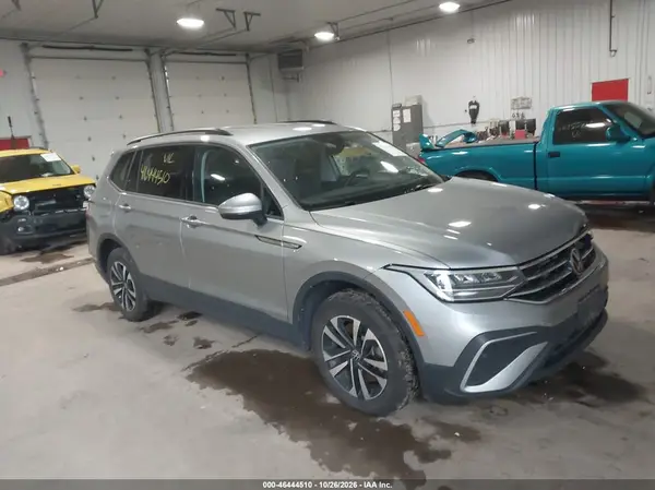 3VVFB7AX6PM034087 2023 VOLKSWAGEN TIGUAN - Image 1