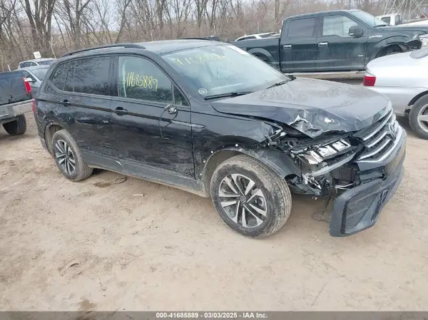 3VVFB7AX7RM111990 2024 VOLKSWAGEN TIGUAN - Image 1