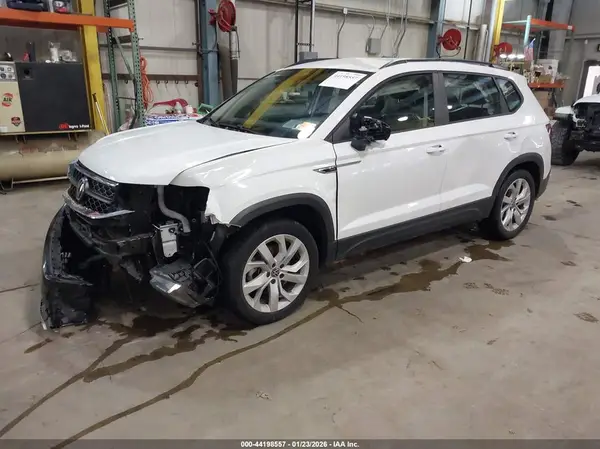 3VVFX7B26PM316265 2023 VOLKSWAGEN TAOS - Image 2