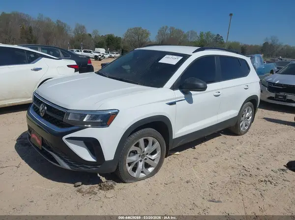 3VVFX7B26PM347984 2023 VOLKSWAGEN TAOS - Image 2