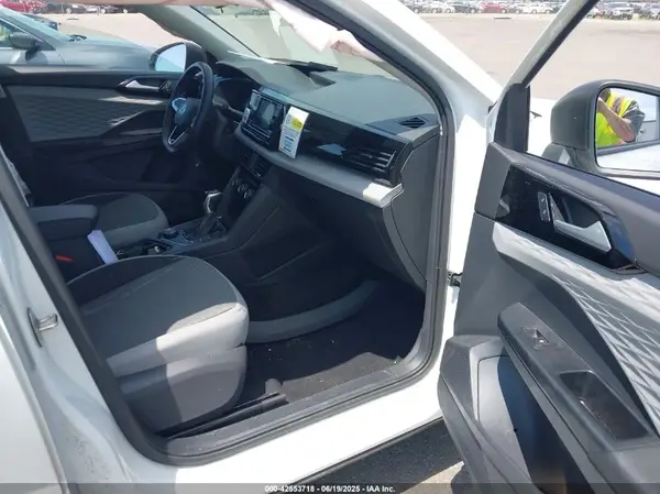 3VVFX7B29PM319158 2023 VOLKSWAGEN TAOS - Image 1