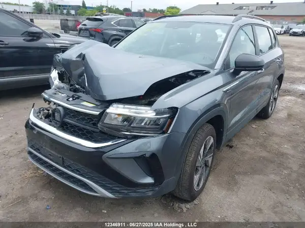 3VVGX7B23RM044300 2024 VOLKSWAGEN TAOS - Image 2