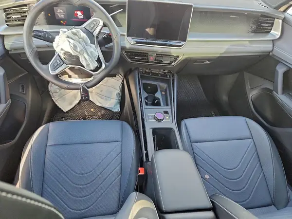 3VVHR7RM8TM004792 2026 VOLKSWAGEN TIGUAN - Image 8