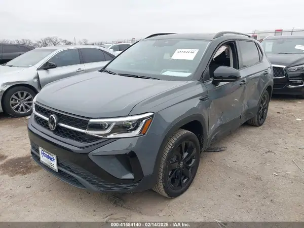 3VVJX7B20RM119573 2024 VOLKSWAGEN TAOS - Image 2