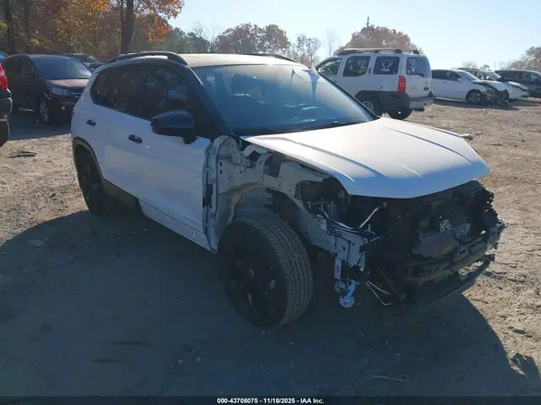 3VVJX7B20RM121405 2024 VOLKSWAGEN TAOS - Image 1