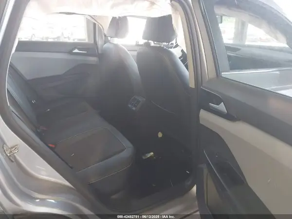 3VVLX7B20NM074461 2022 VOLKSWAGEN TAOS - Image 8