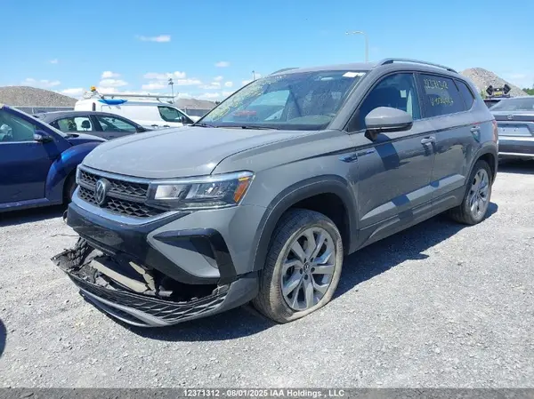 3VVLX7B20NM074587 2022 VOLKSWAGEN TAOS - Image 2