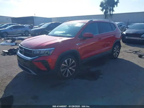 3VVLX7B21NM063548 2022 VOLKSWAGEN TAOS - Image 2