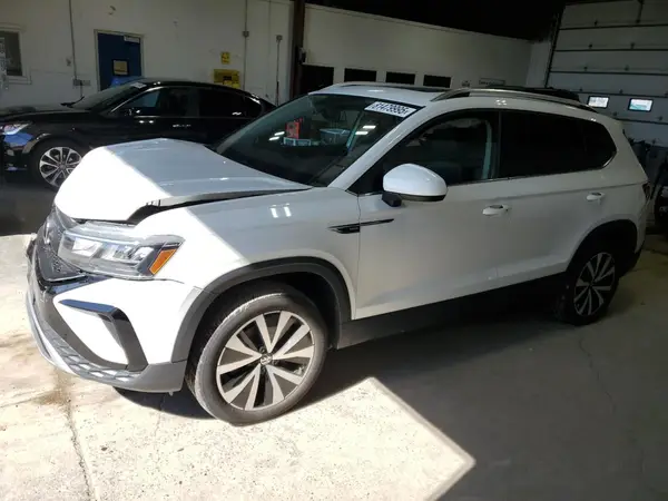 3VVLX7B22NM034382 2022 VOLKSWAGEN TAOS - Image 1