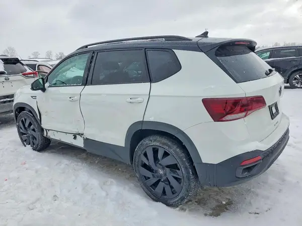 3VVLX7B22RM074645 2024 VOLKSWAGEN TAOS - Image 2