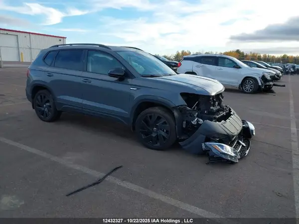 3VVLX7B23RM113856 2024 VOLKSWAGEN TAOS - Image 1