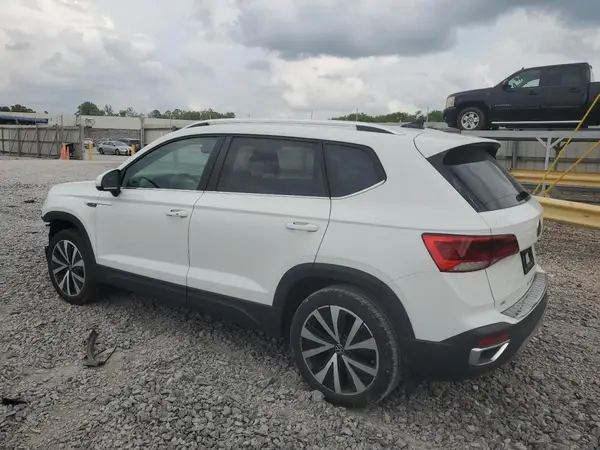 3VVLX7B25NM097167 2022 VOLKSWAGEN TAOS - Image 2