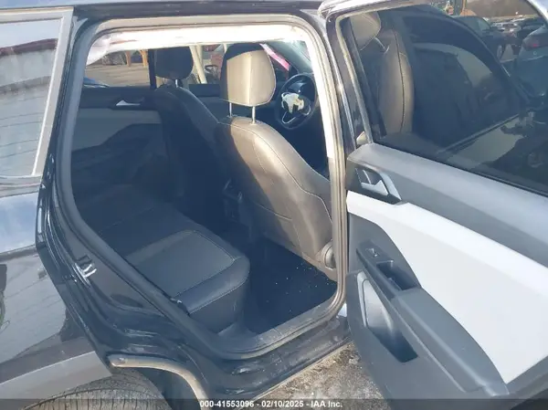 3VVLX7B26NM090406 2022 VOLKSWAGEN TAOS - Image 8