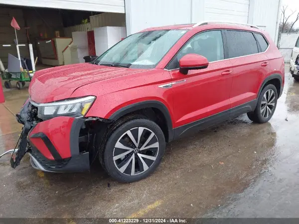 3VVLX7B26NM097064 2022 VOLKSWAGEN TAOS - Image 2