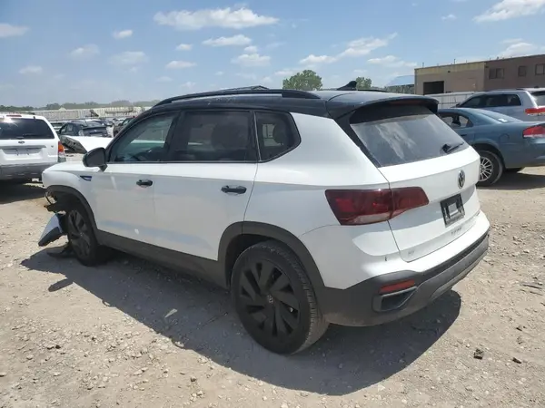 3VVLX7B26RM112782 2024 VOLKSWAGEN TAOS - Image 2
