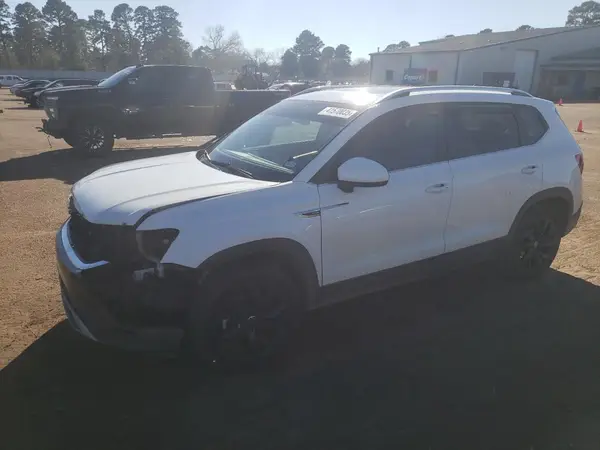 3VVLX7B2XNM023341 2022 VOLKSWAGEN TAOS - Image 1