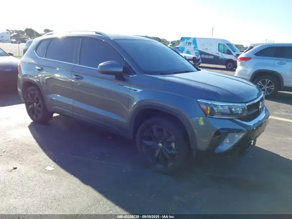 3VVLX7B2XNM044741 2022 VOLKSWAGEN TAOS - Image 1
