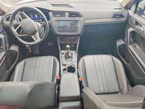 3VVMB7AX2PM003832 2023 VOLKSWAGEN TIGUAN - Image 8