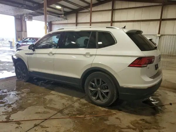 3VVMB7AX3PM130119 2023 VOLKSWAGEN TIGUAN - Image 2