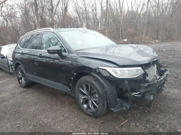 3VVMB7AX6PM032346 2023 VOLKSWAGEN TIGUAN - Image 1