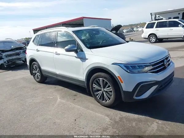 3VVMB7AX6RM204071 2024 VOLKSWAGEN TIGUAN - Image 1