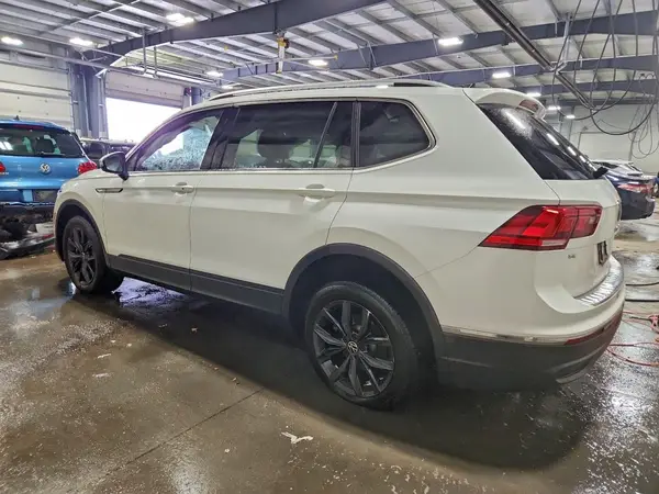 3VVMB7AX8RM037762 2024 VOLKSWAGEN TIGUAN - Image 2