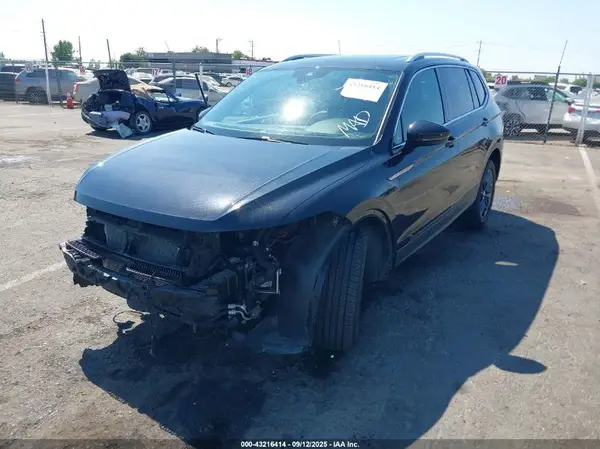 3VVMB7AX8RM042556 2024 VOLKSWAGEN TIGUAN - Image 2