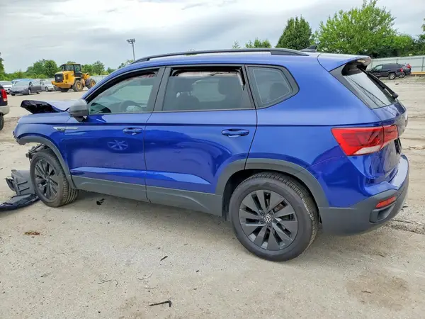 3VVMX7B22NM023046 2022 VOLKSWAGEN TAOS - Image 2