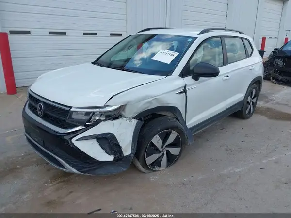 3VVMX7B22PM357063 2023 VOLKSWAGEN TAOS - Image 2