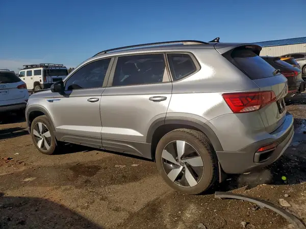 3VVMX7B23PM353670 2023 VOLKSWAGEN TAOS - Image 2