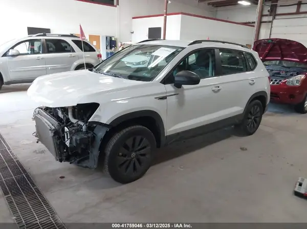 3VVMX7B24NM036848 2022 VOLKSWAGEN TAOS - Image 2