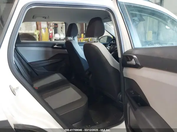 3VVMX7B24NM036848 2022 VOLKSWAGEN TAOS - Image 8