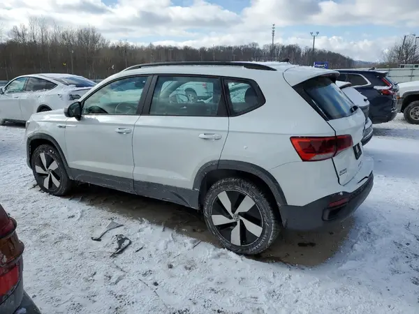 3VVMX7B26PM354862 2023 VOLKSWAGEN TAOS - Image 2