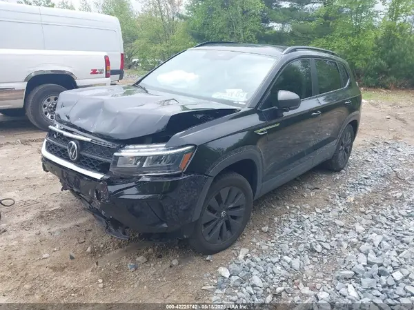 3VVMX7B28NM021480 2022 VOLKSWAGEN TAOS - Image 2