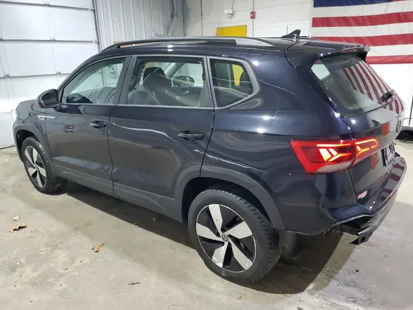 3VVMX7B28PM358038 2023 VOLKSWAGEN TAOS - Image 2