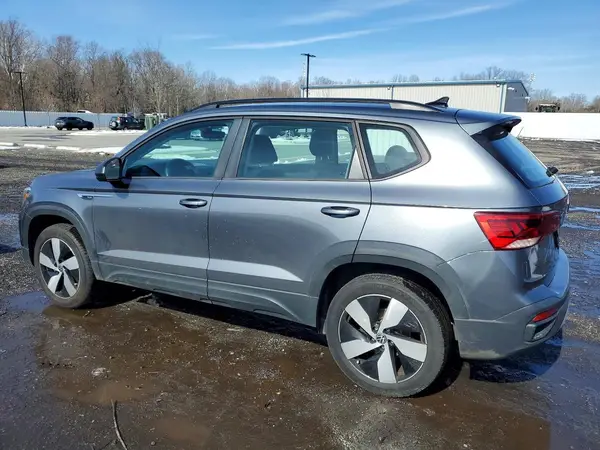 3VVMX7B29PM373261 2023 VOLKSWAGEN TAOS - Image 2