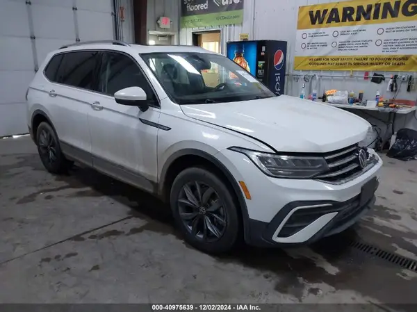 3VVNB7AX1PM100234 2023 VOLKSWAGEN TIGUAN - Image 1