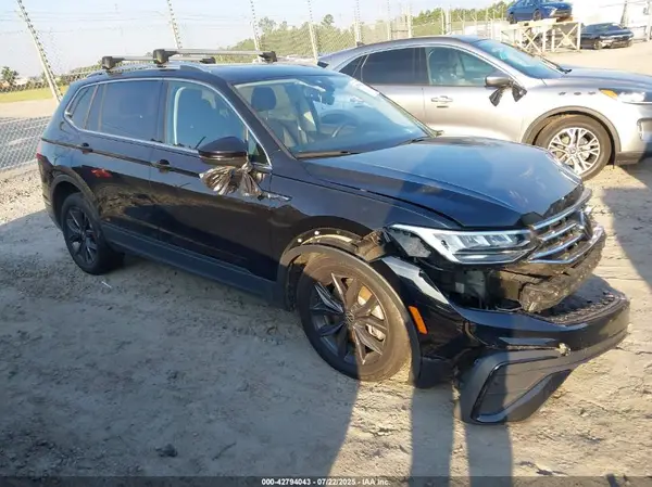 3VVNB7AX1PM117437 2023 VOLKSWAGEN TIGUAN - Image 1