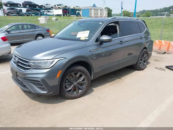 3VVNB7AX2PM102610 2023 VOLKSWAGEN TIGUAN - Image 2
