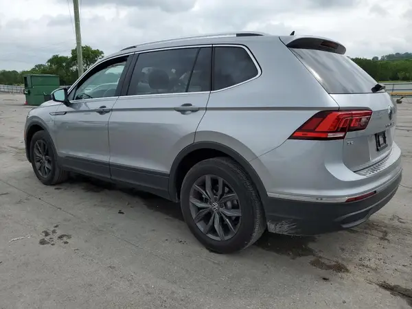 3VVNB7AX2PM128480 2023 VOLKSWAGEN TIGUAN - Image 2