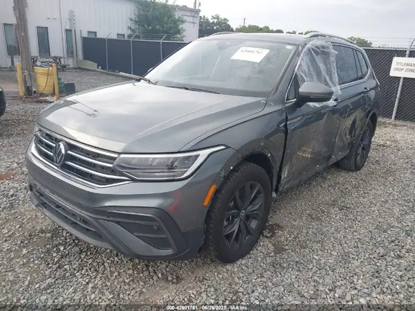 3VVNB7AX2RM051824 2024 VOLKSWAGEN TIGUAN - Image 2
