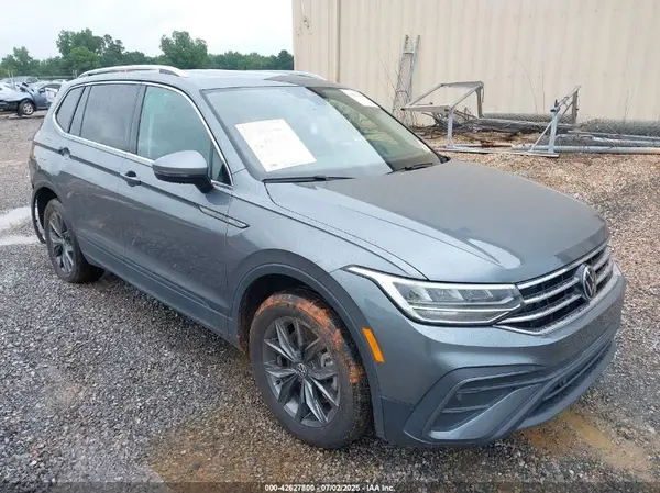 3VVNB7AX4PM042409 2023 VOLKSWAGEN TIGUAN - Image 1