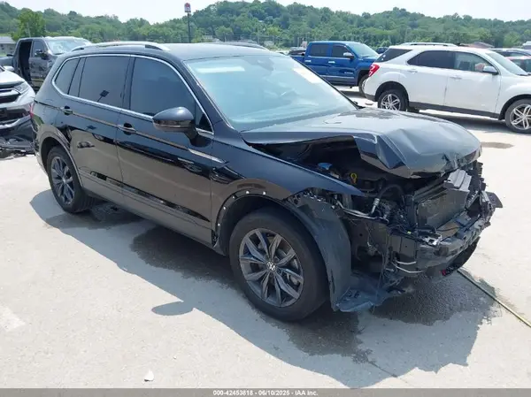 3VVNB7AX5PM017938 2023 VOLKSWAGEN TIGUAN - Image 1