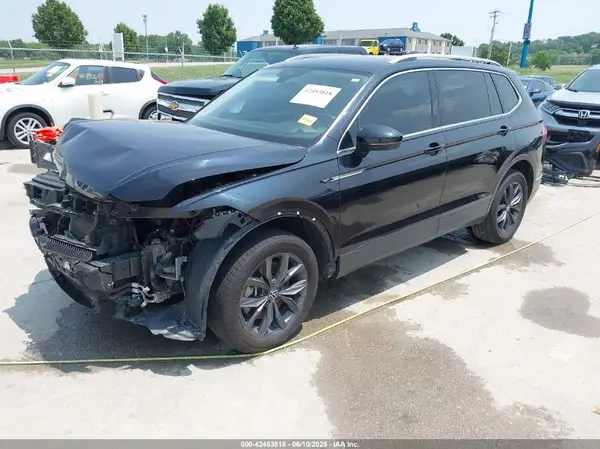 3VVNB7AX5PM017938 2023 VOLKSWAGEN TIGUAN - Image 2