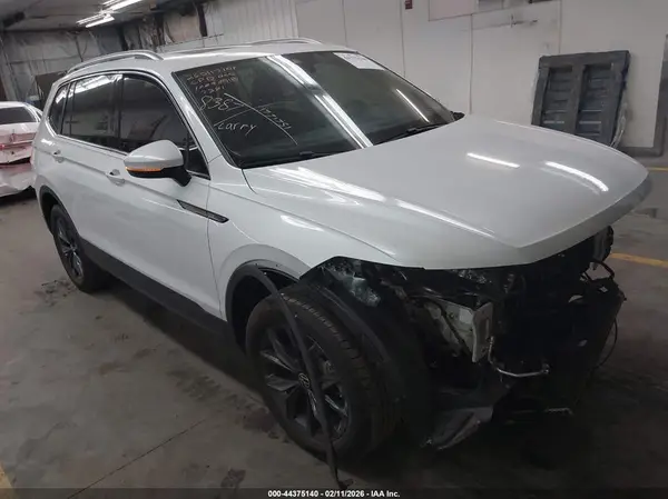 3VVNB7AX6PM057381 2023 VOLKSWAGEN TIGUAN - Image 1