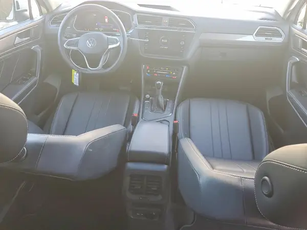 3VVNB7AX7PM125915 2023 VOLKSWAGEN TIGUAN - Image 8
