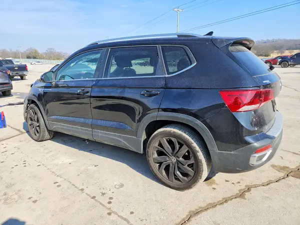 3VVNX7B20PM306682 2023 VOLKSWAGEN TAOS - Image 2