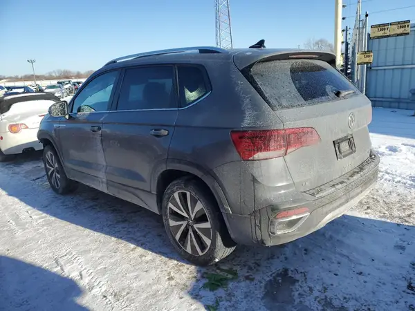 3VVNX7B21PM346950 2023 VOLKSWAGEN TAOS - Image 2