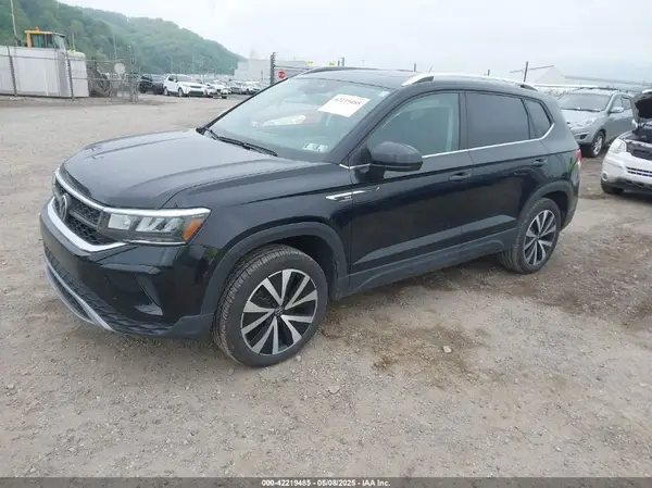 3VVNX7B22PM330188 2023 VOLKSWAGEN TAOS - Image 2