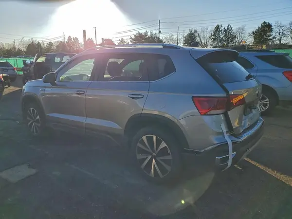 3VVNX7B22PM348951 2023 VOLKSWAGEN TAOS - Image 2